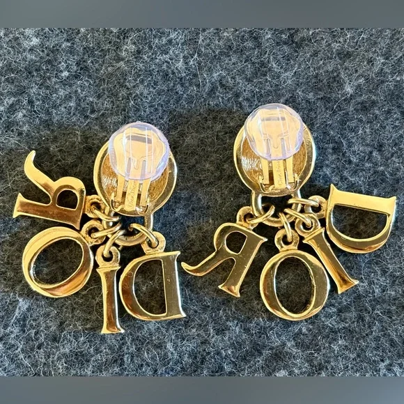 Dior VTG 90s D-I-O-R logo letter charm clip earrings, gold plated/crystals, EUC - Picture 5 of 13